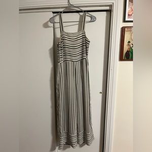 Grey and white jumper M